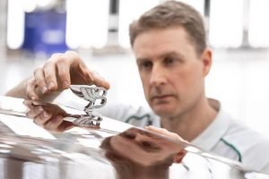 Pabrik Bentley: Tempat Mulsanne Penuh Kasih Buatan Tangan